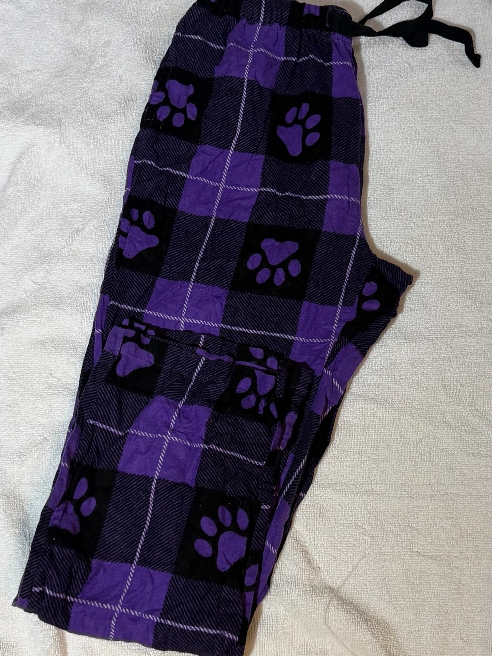 Women’s Purple Plaid Paw-Print Lounge Pants - Unknown Brand - Picture 4 of 5